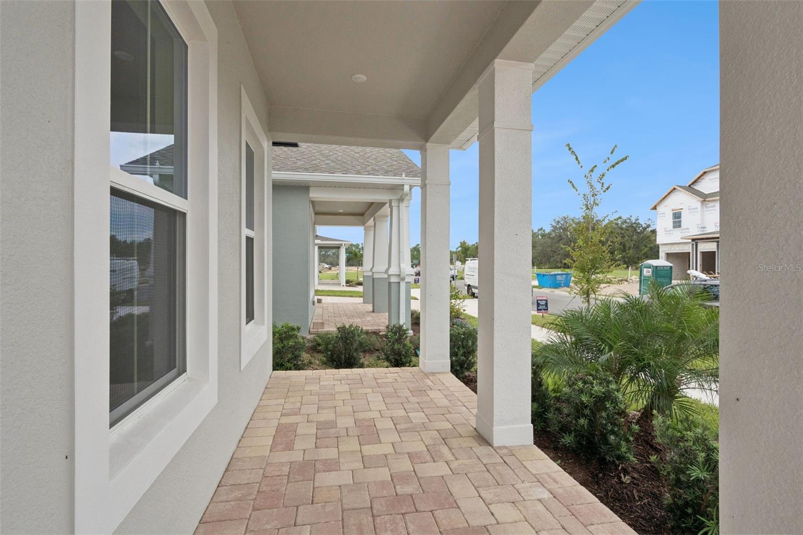 Listing photo 2 for 17422 Honeybell Tangelo Ct