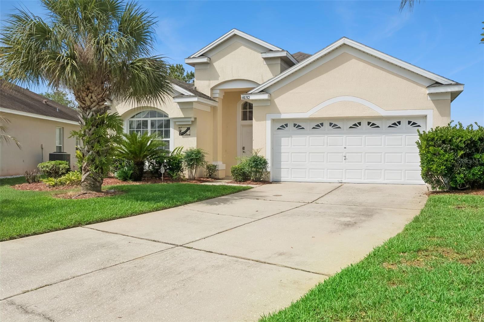 8132 FAN PALM WAY