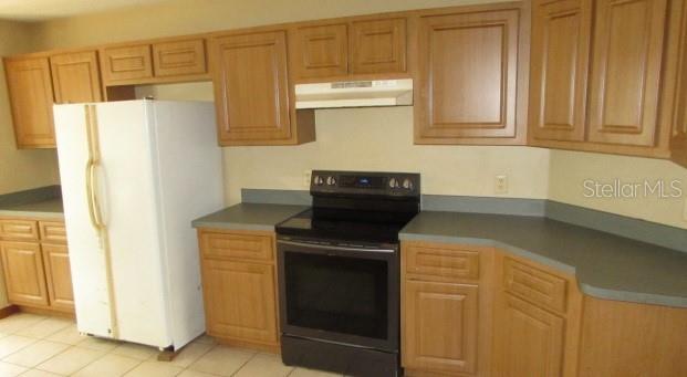 Listing photo 3 for 824 Berryhill Cir