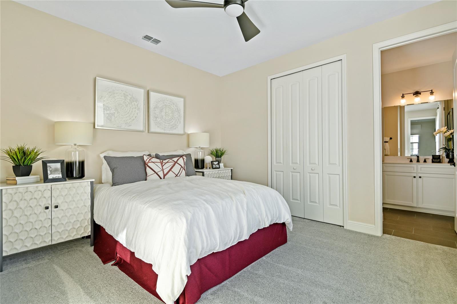 Listing photo 3 for 5118 Kinsley Dr