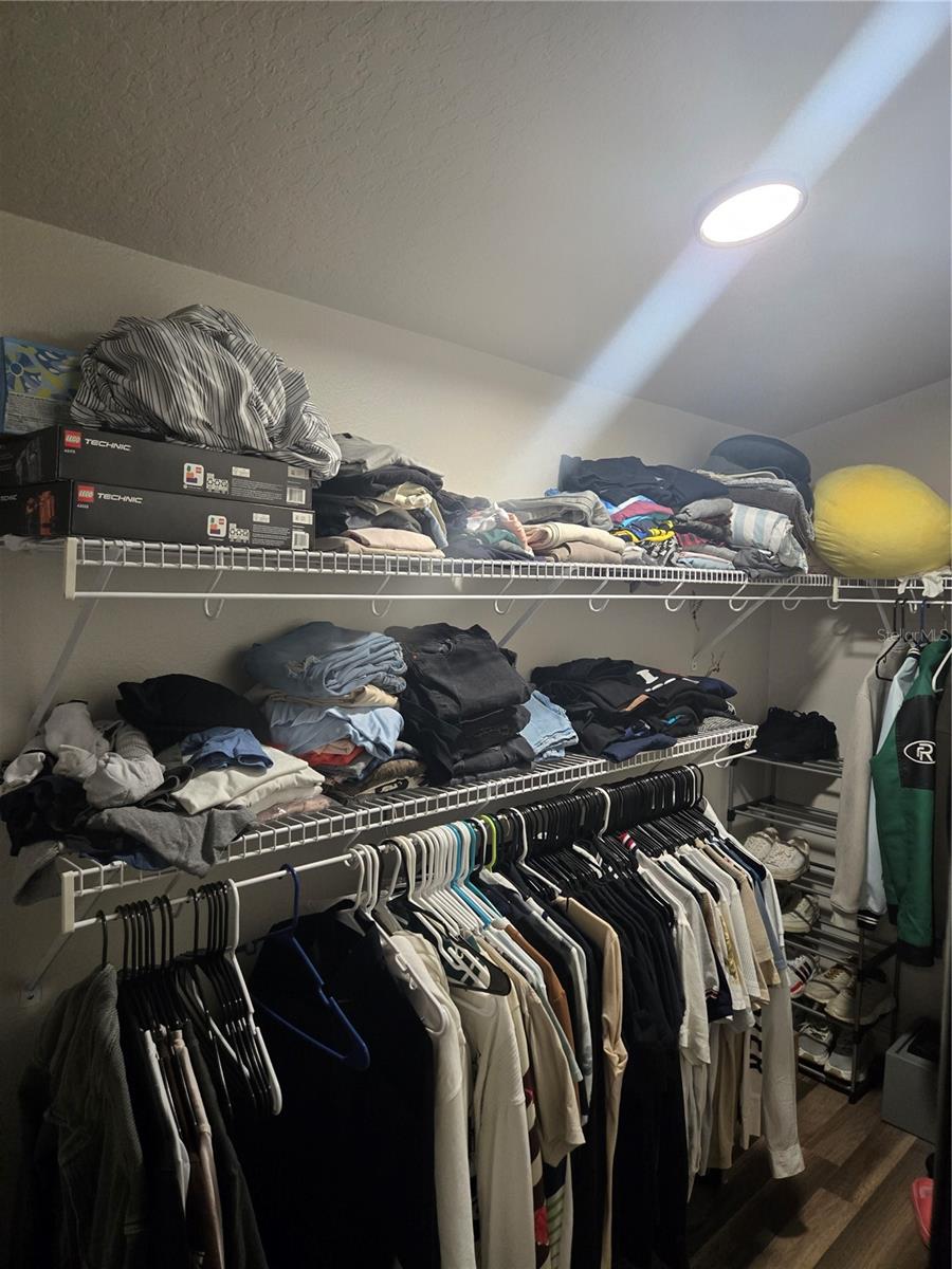 Photo 33