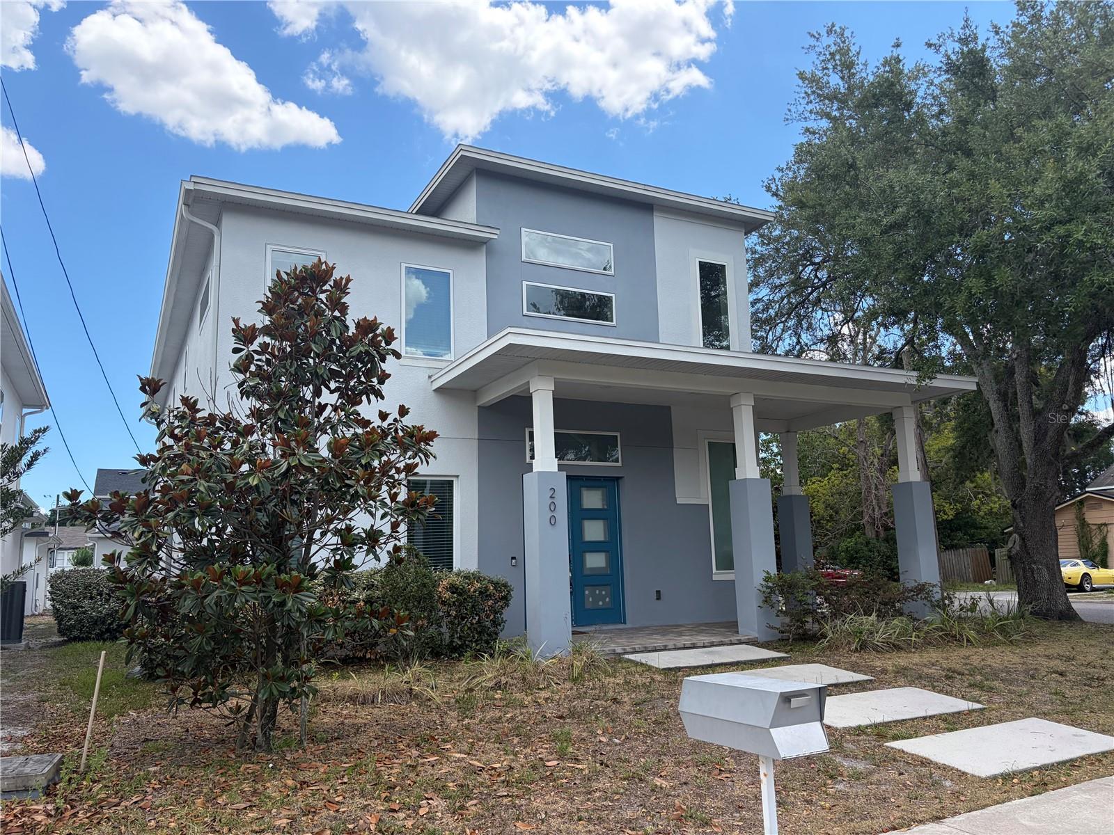 200 E GRANT STREET