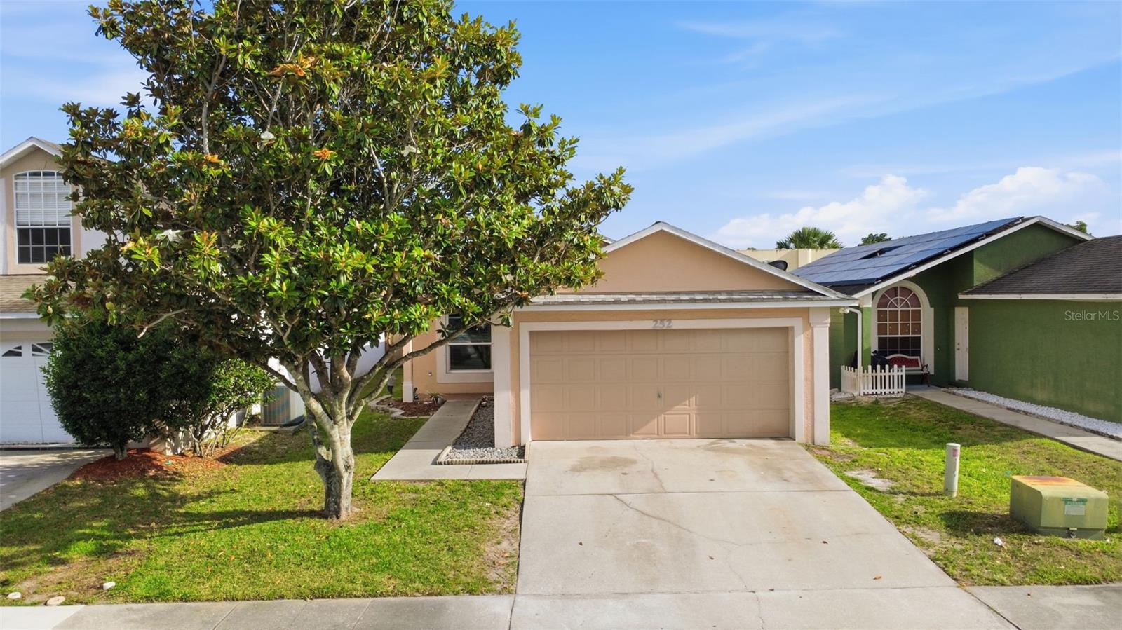 252 DANIELS POINTE DRIVE