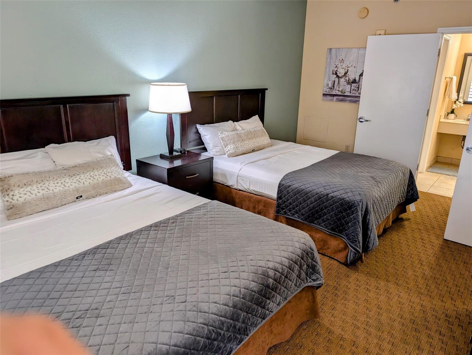 7601 CANADA AVENUE Unit 602