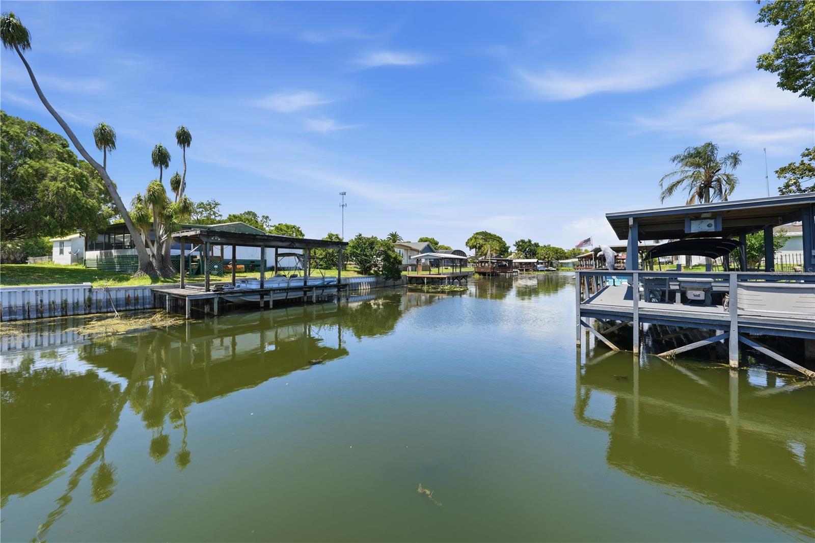 Listing photo 1 for 30107 Green Bay Dr