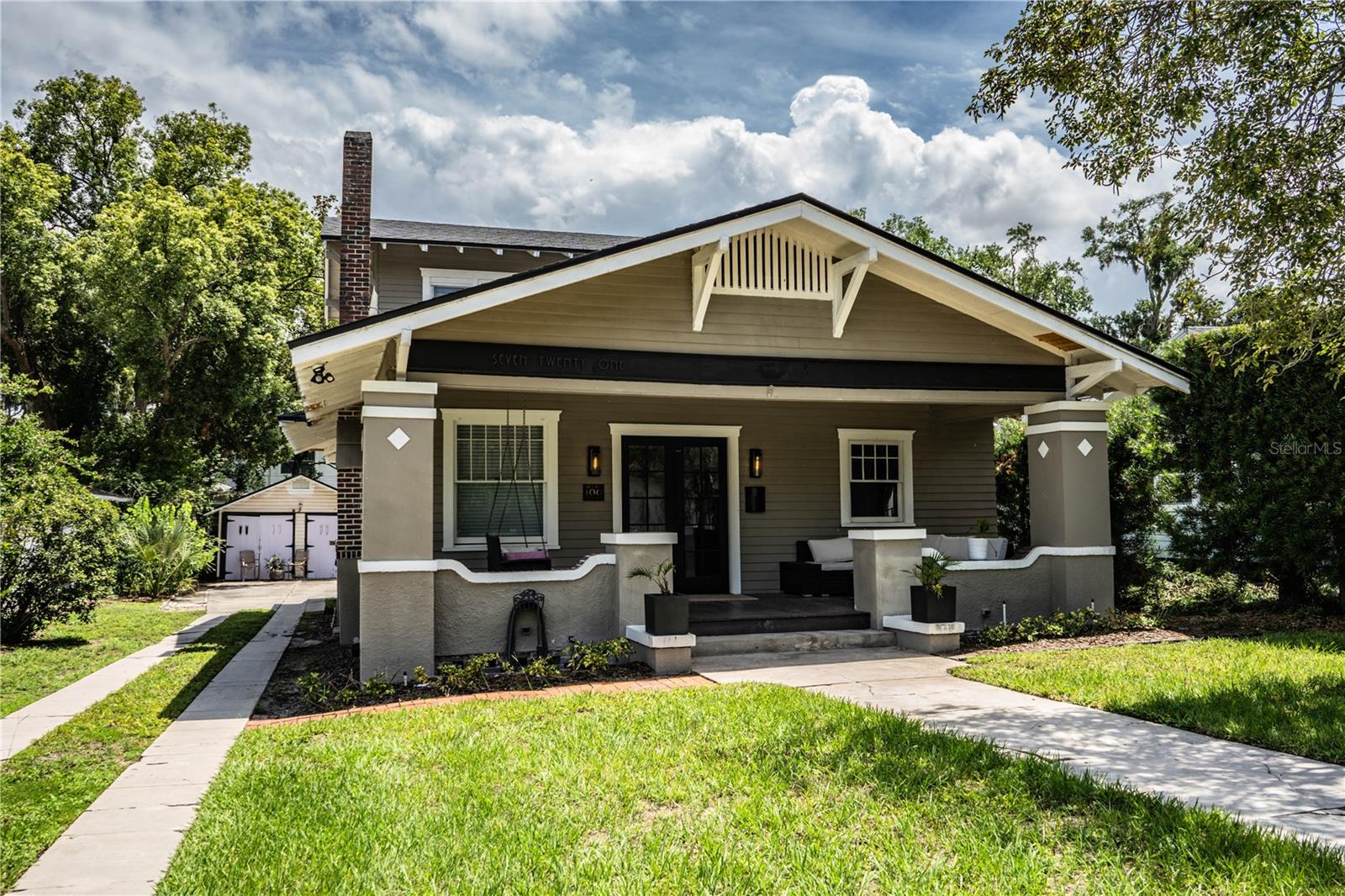 Listing photo 1 for 721 Frank Lloyd Wright Way