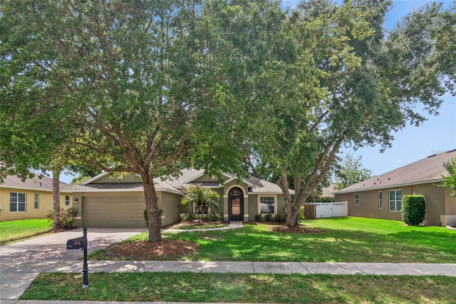 Listing photo for 242 Blue Water St