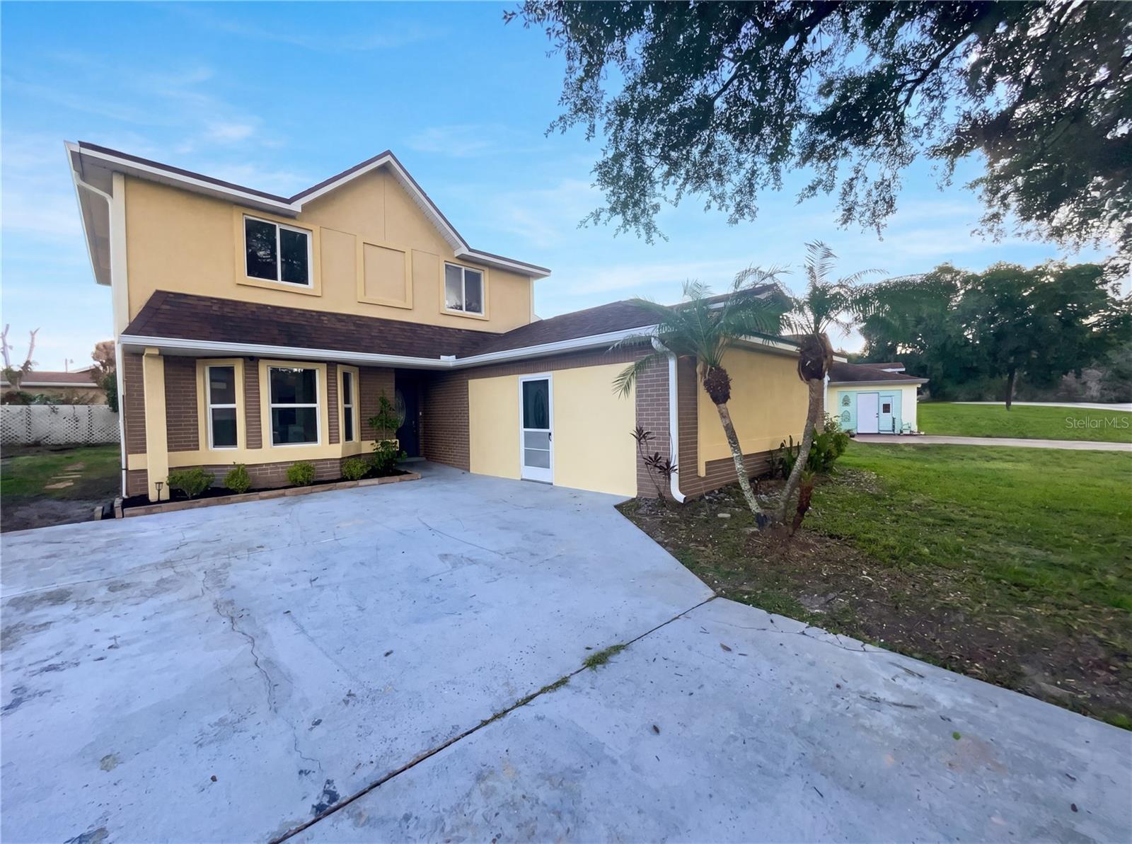 147 CORALWOOD CIRCLE