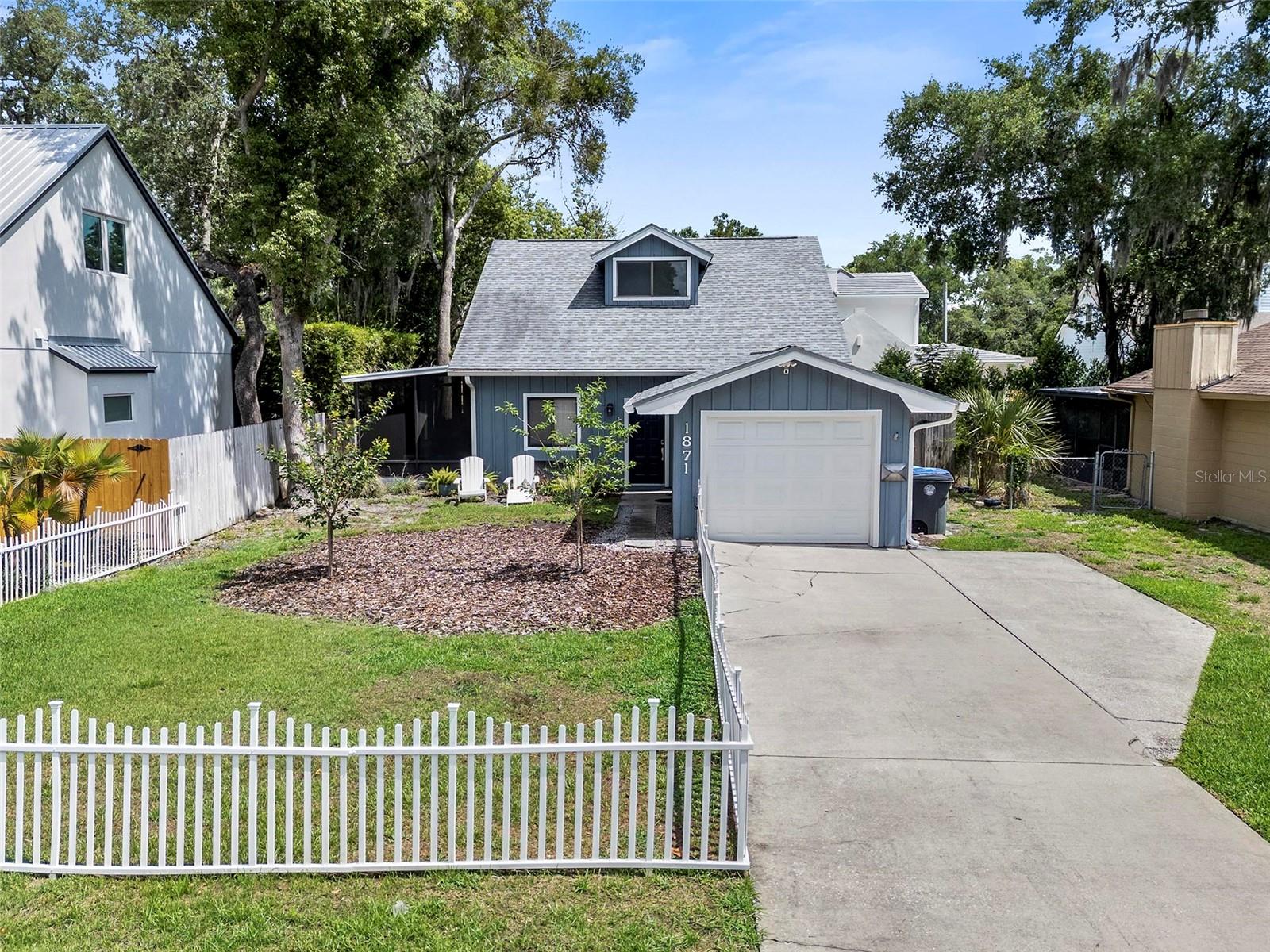 1871 BRYAN AVENUE