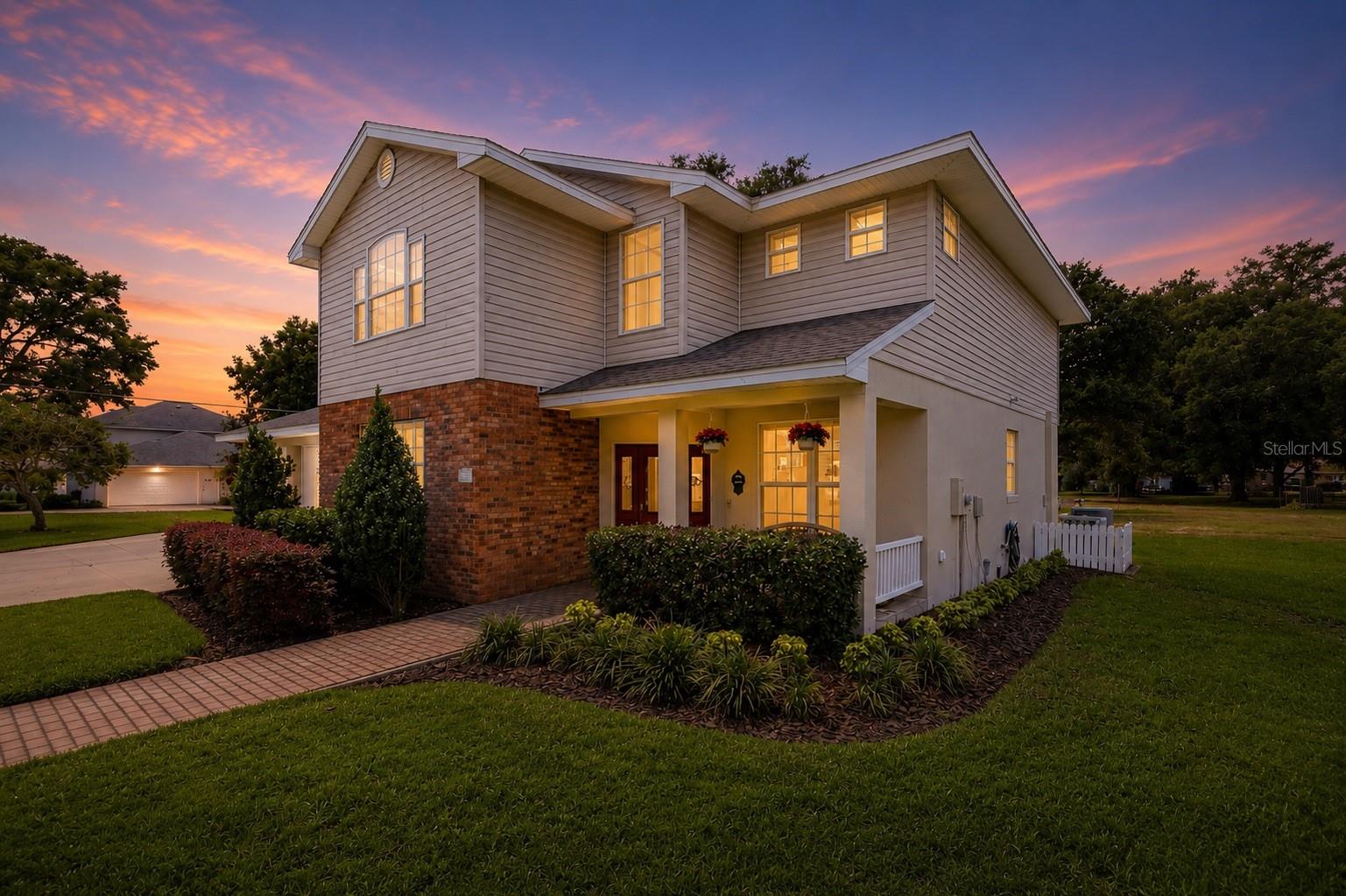 Listing photo 2 for 1503 Auburn Oaks Blvd