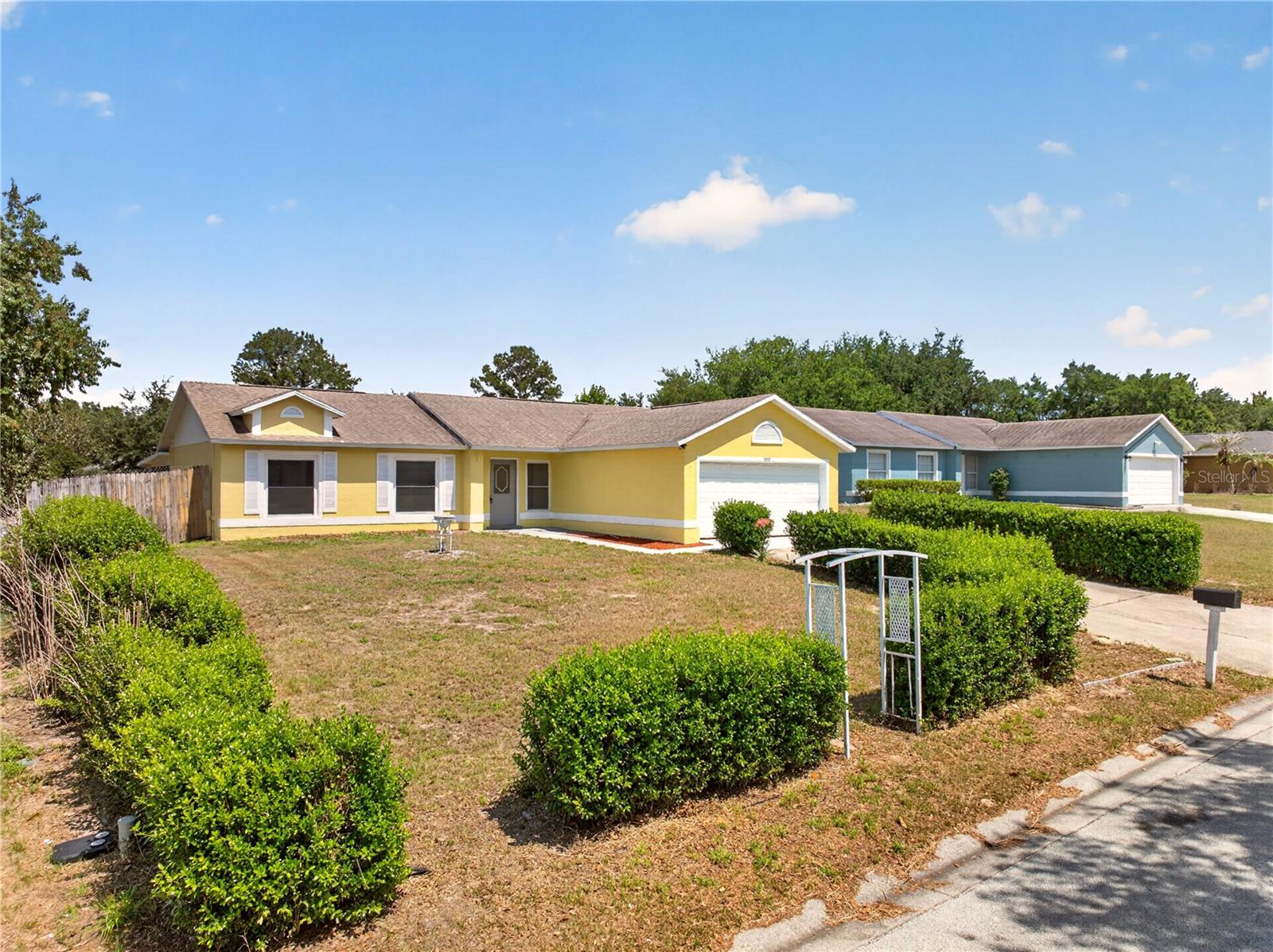 Listing photo 3 for 10810 Crescendo Loop