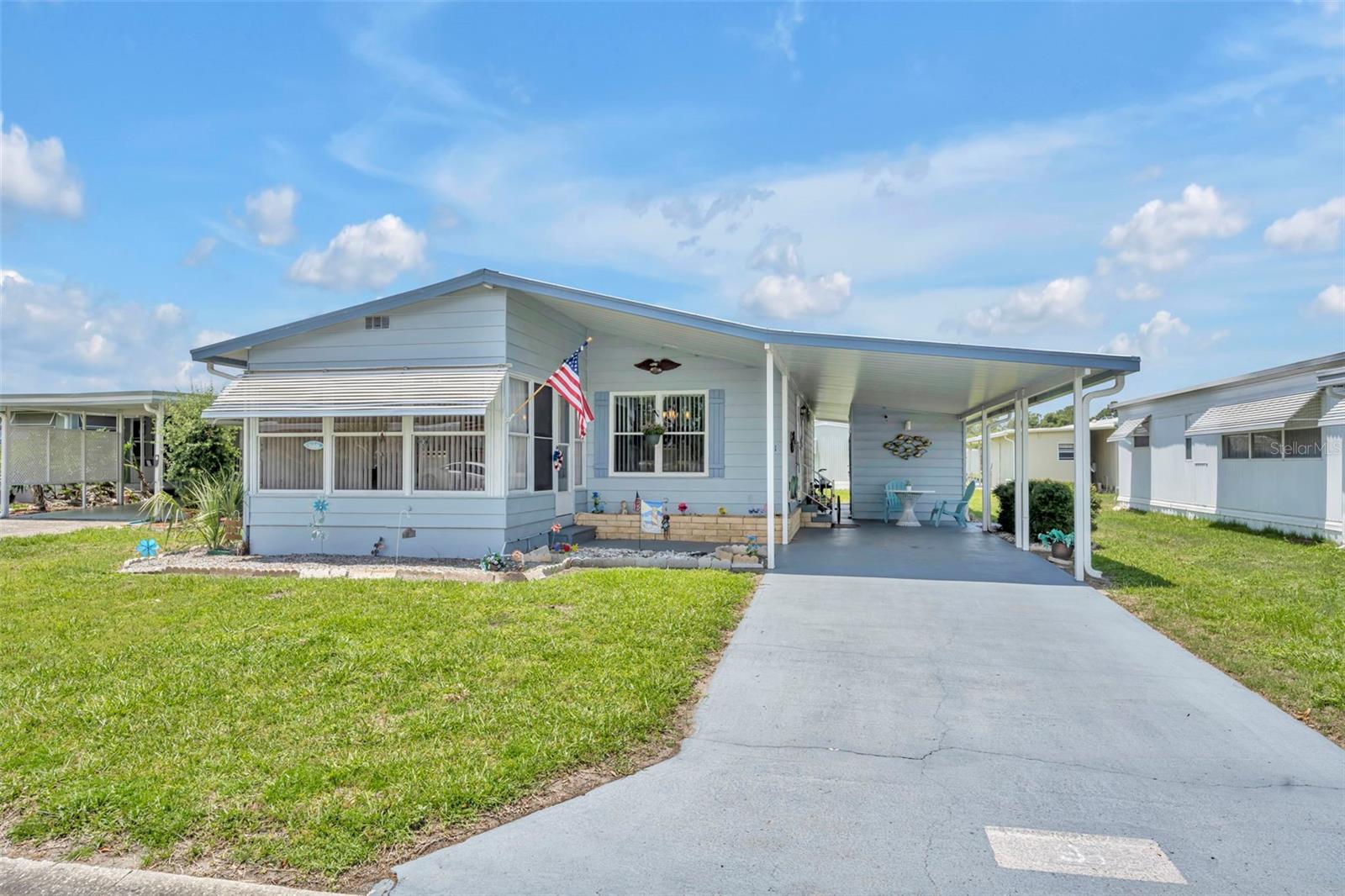 Listing photo 2 for 91 Mauna Loa Dr