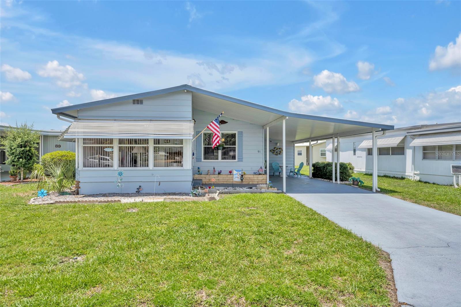 Listing photo 3 for 91 Mauna Loa Dr