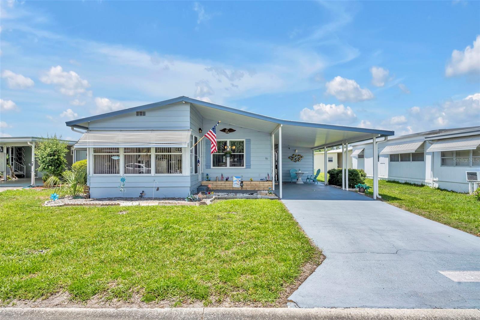 Listing photo 1 for 91 Mauna Loa Dr