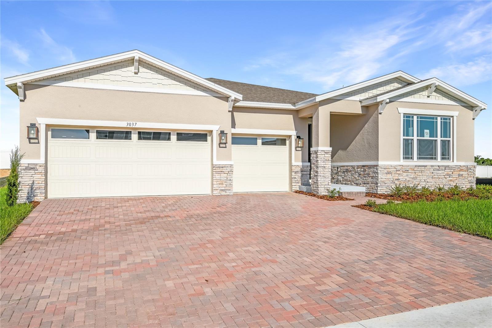 Listing photo 3 for 3037 Woodcliff Lake Cir