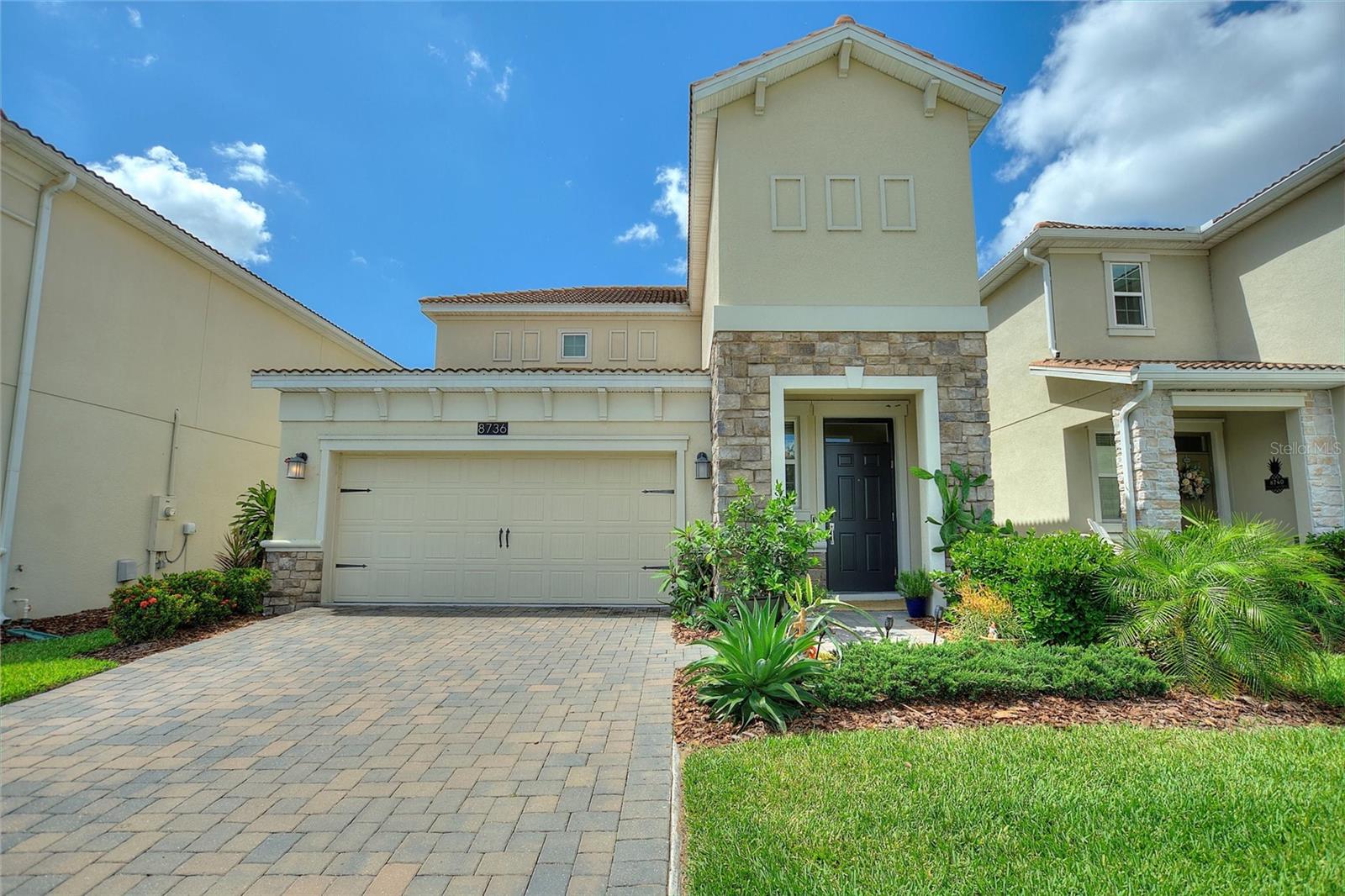8736 PACIFIC DUNES DR