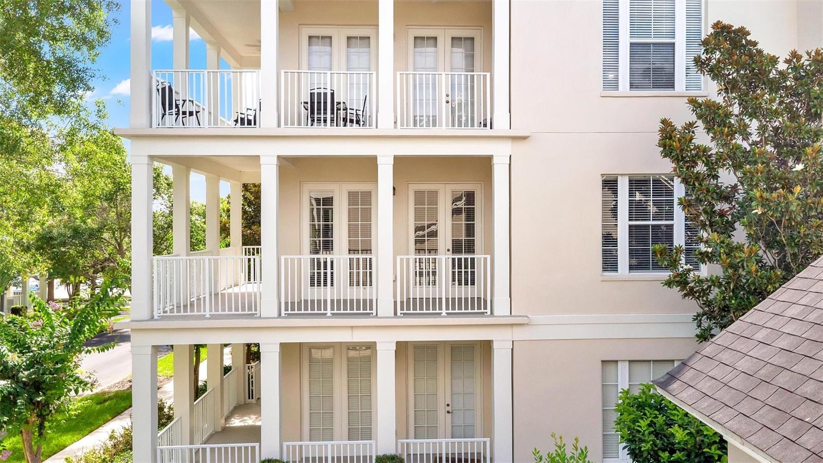 4392 WARDELL PLACE Unit 201