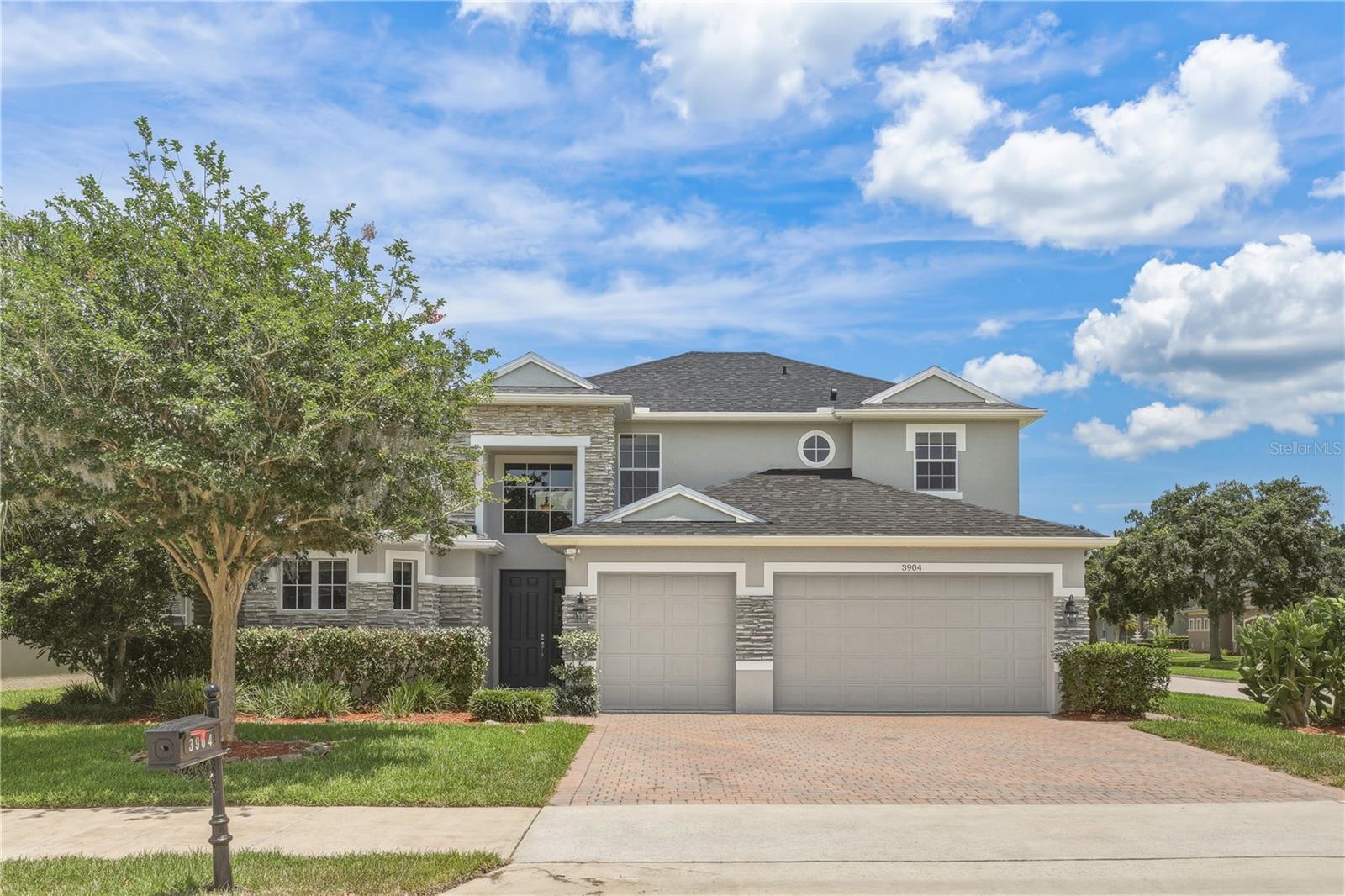 3904 HEIRLOOM ROSE PLACE