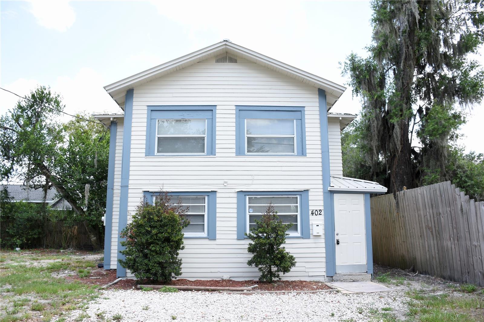 Listing photo 1 for 402 Lenox St