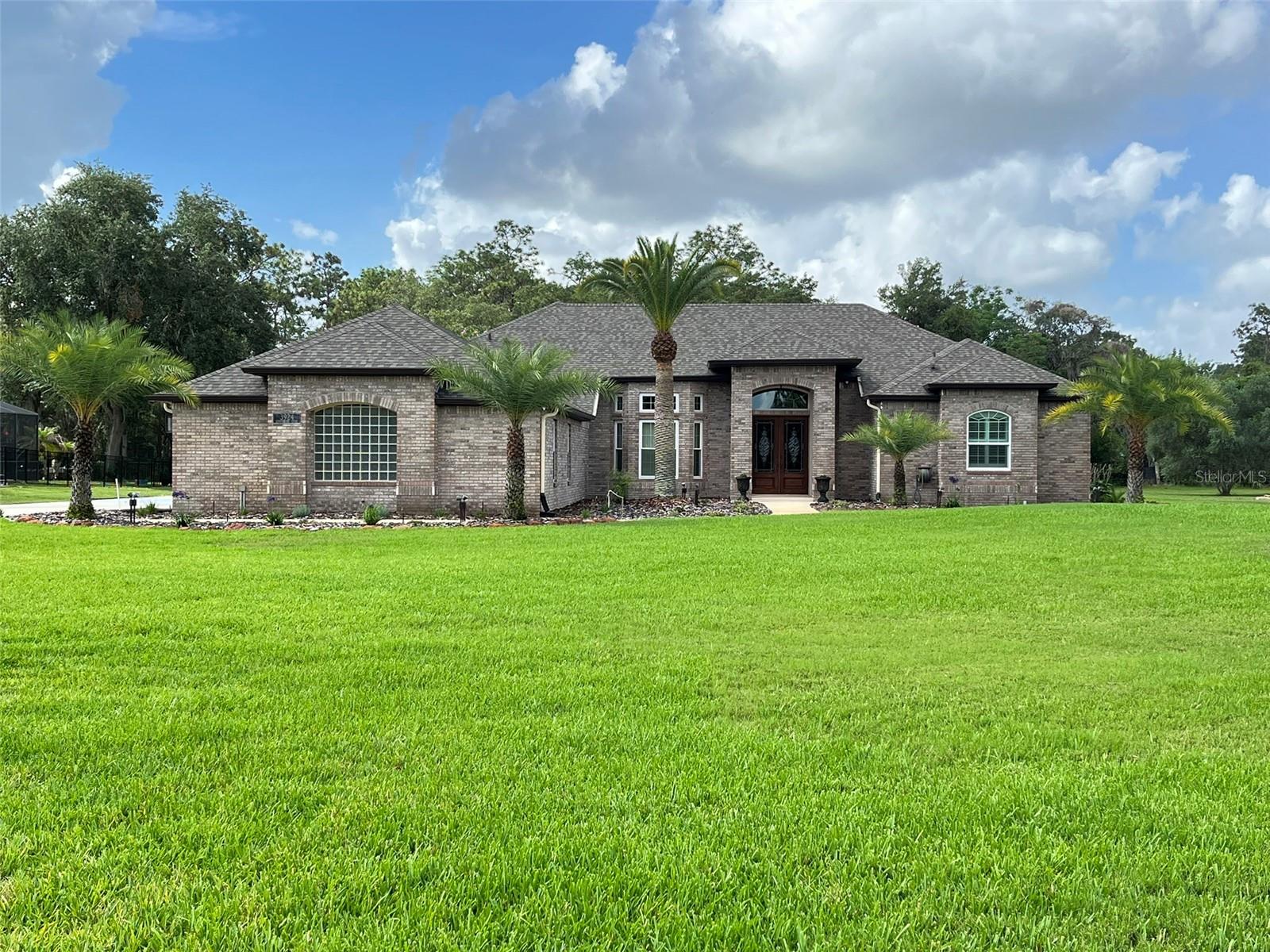 3924 SUNNYBROOK COURT
