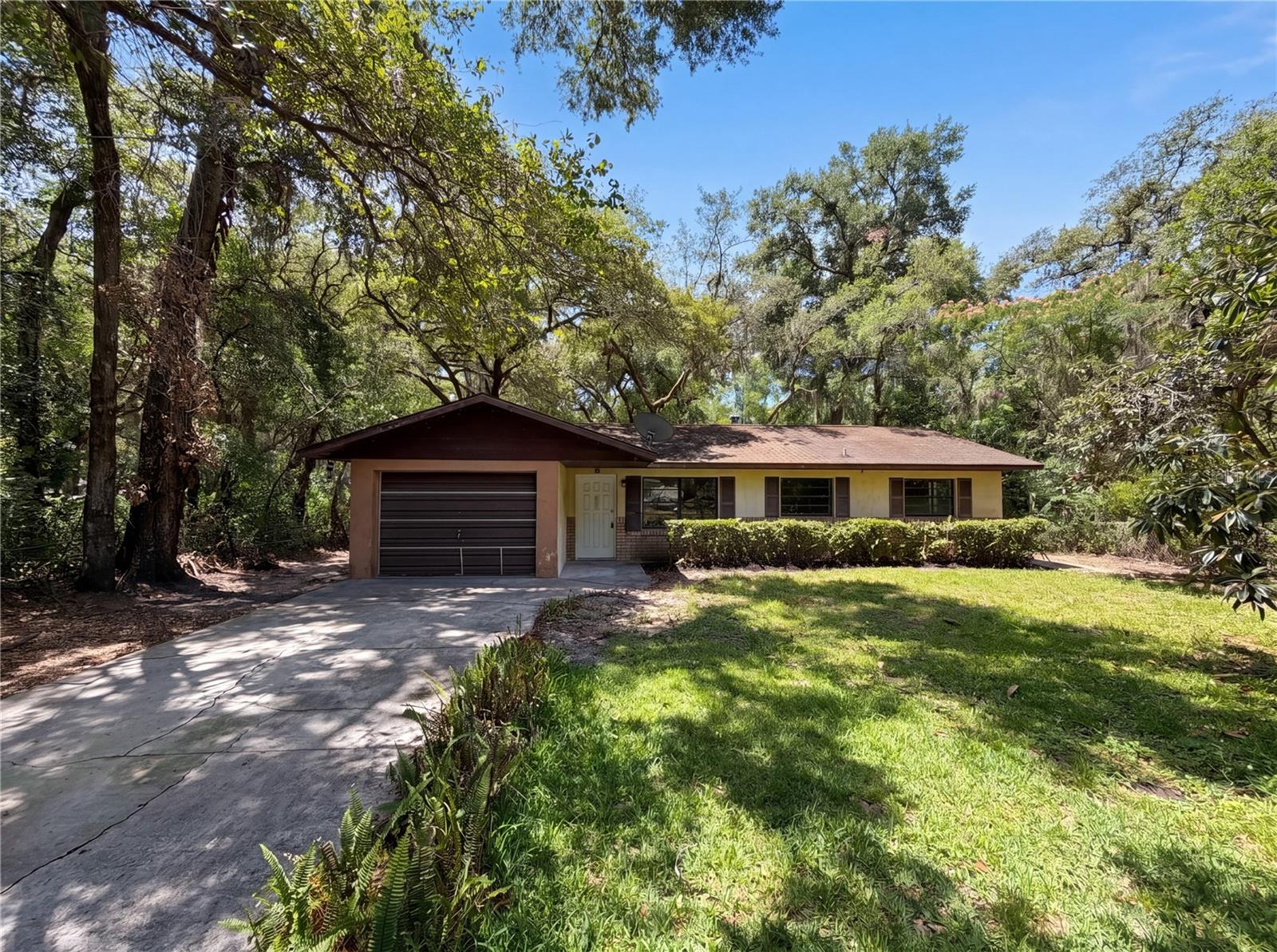 Listing photo for 2505 Velma Ter