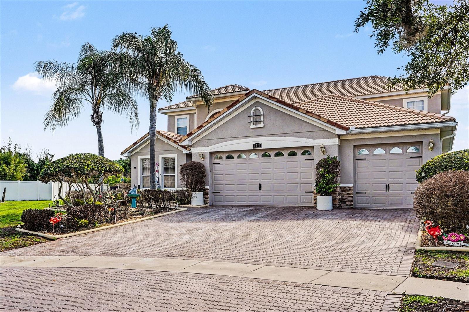 1711 WINDWARD OAKS COURT