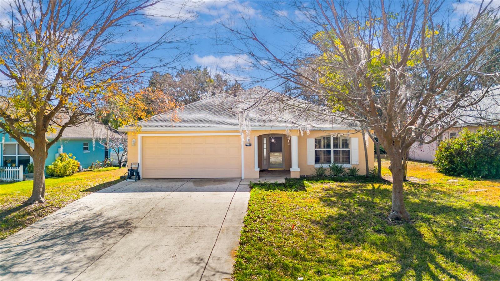 Listing photo 2 for 10314 Patrick Dr