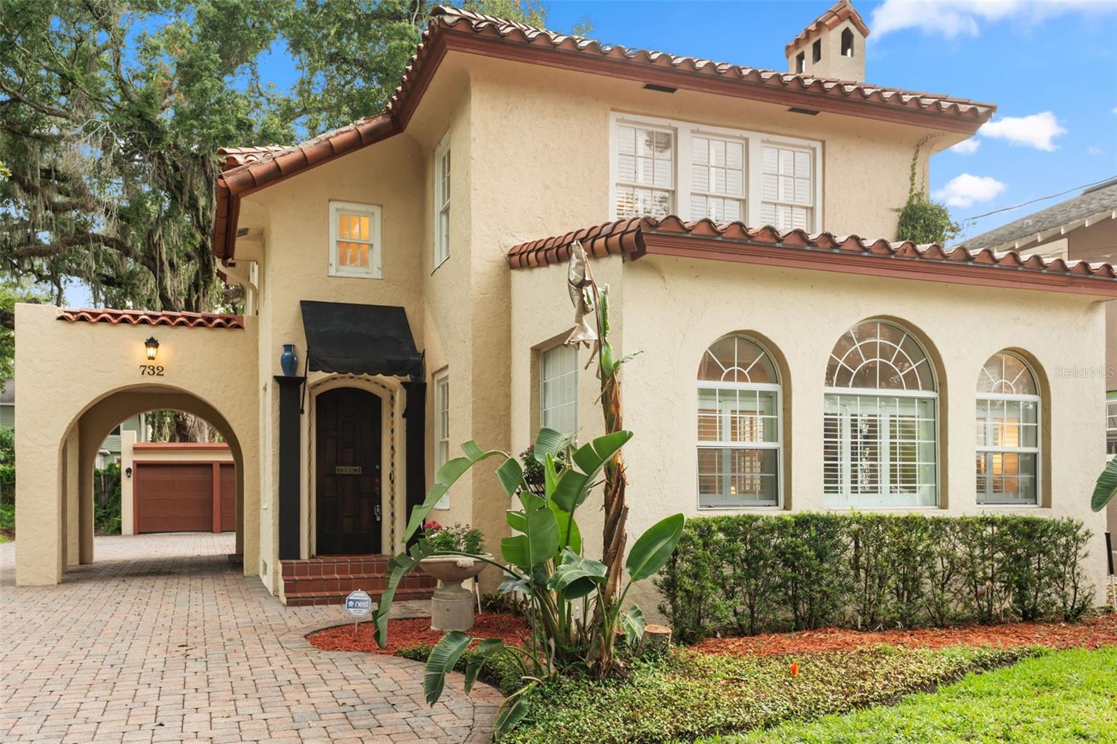 732 EDGEWATER DRIVE