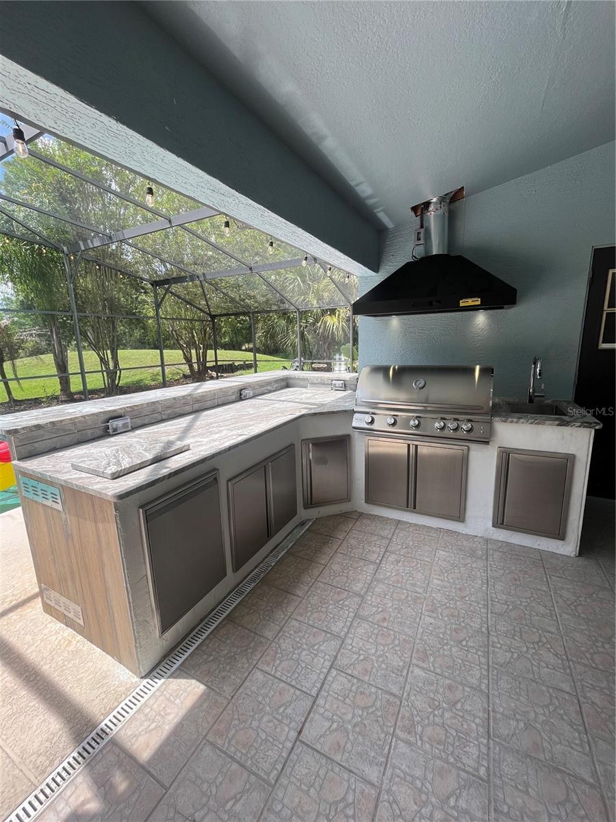 Listing photo 2 for 2461 Wassum Trl