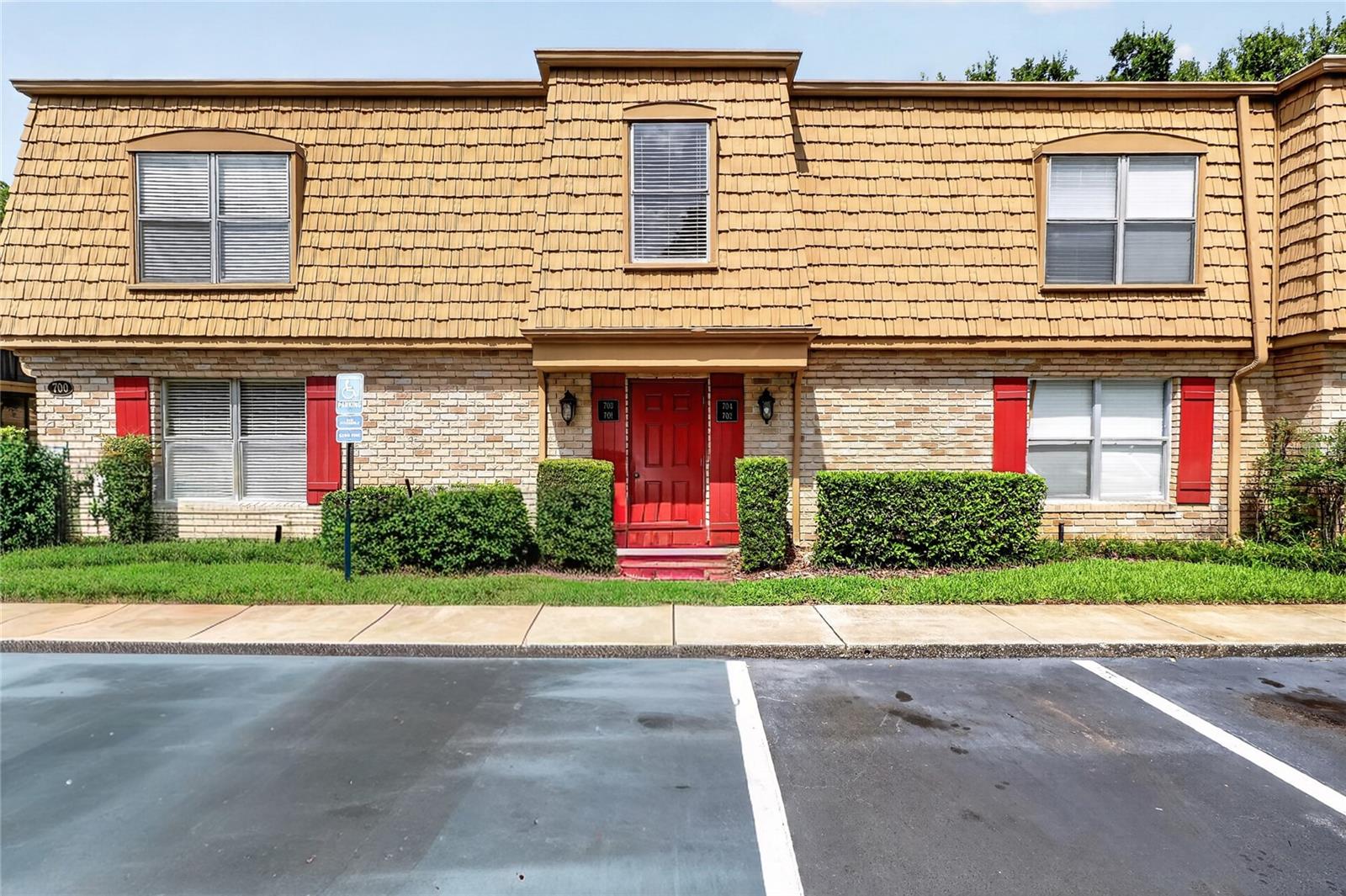 200 SAINT ANDREWS BOULEVARD Unit 704