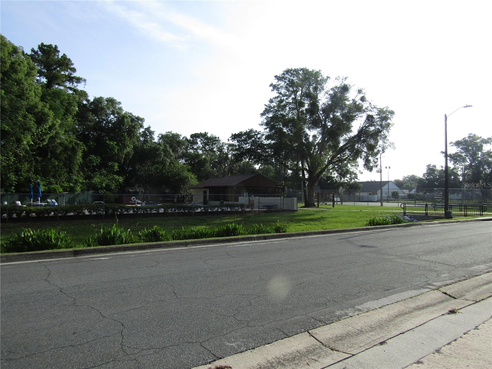 Photo 32