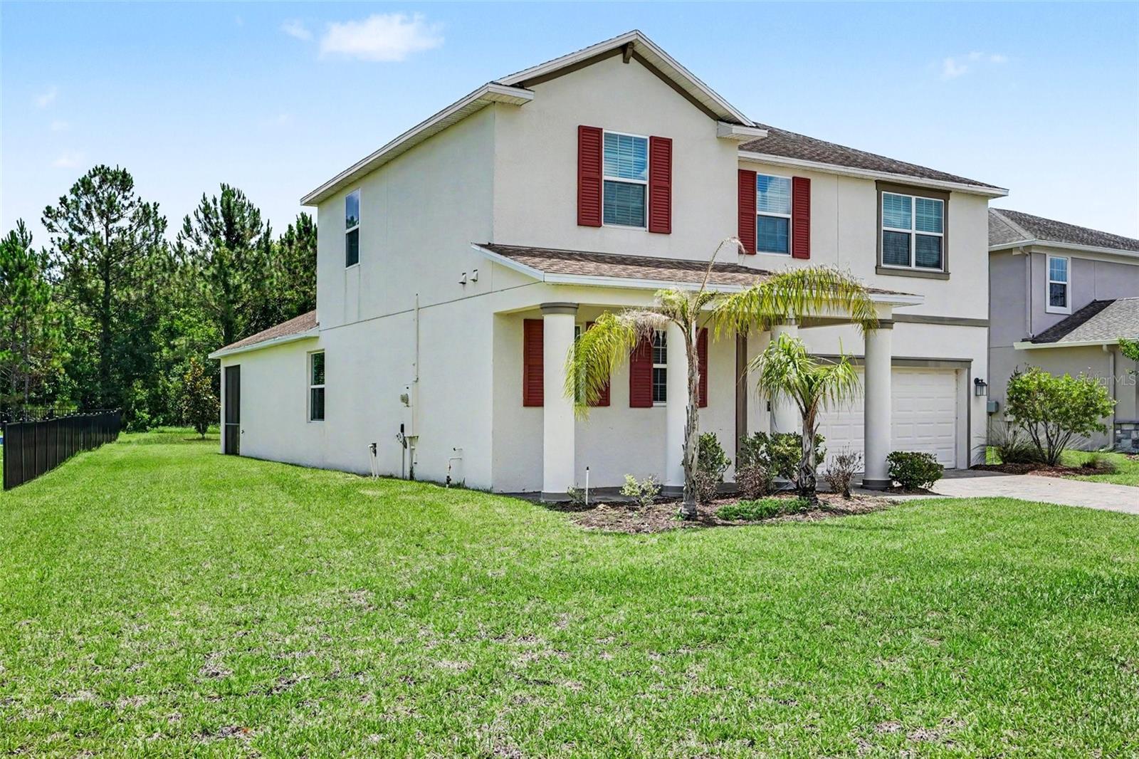 Listing photo 3 for 490 Brunswick Dr
