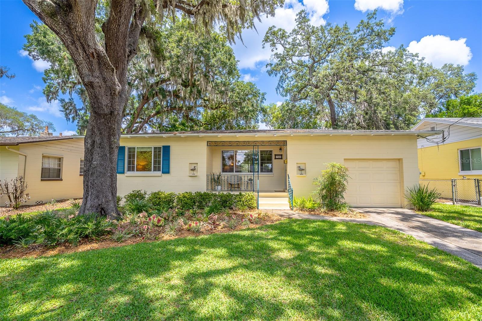 709 LAKE HIGHLAND DRIVE