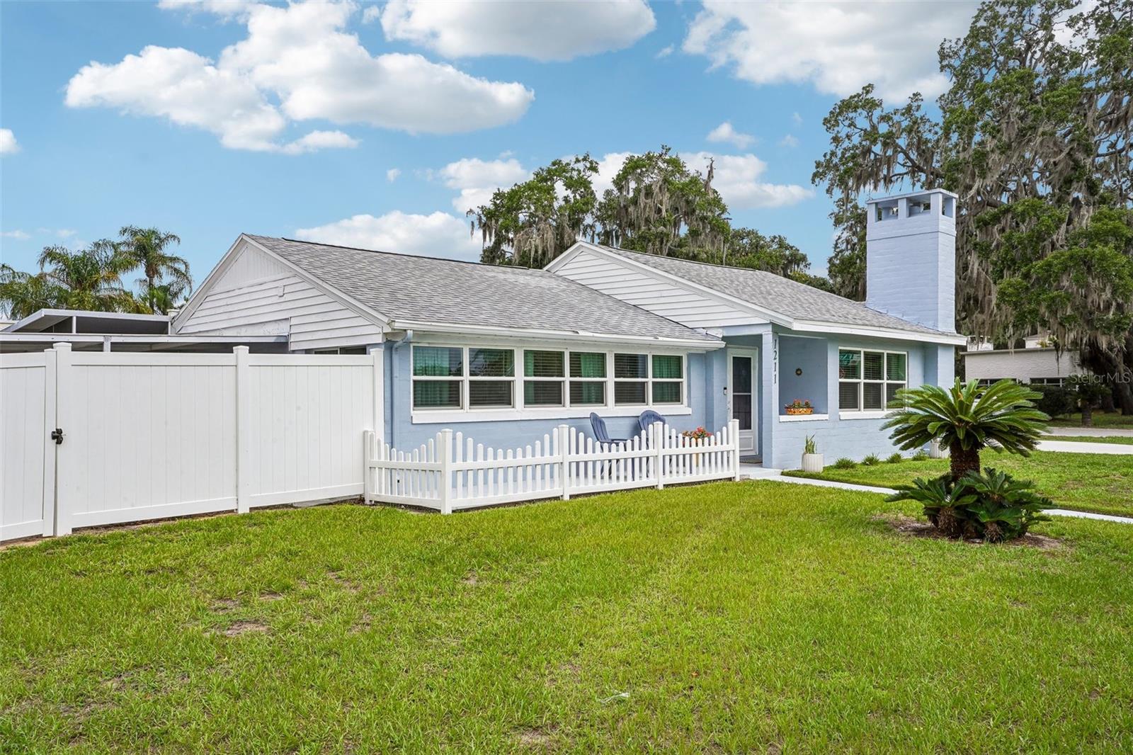 Listing photo 1 for 1211 Morningside Dr