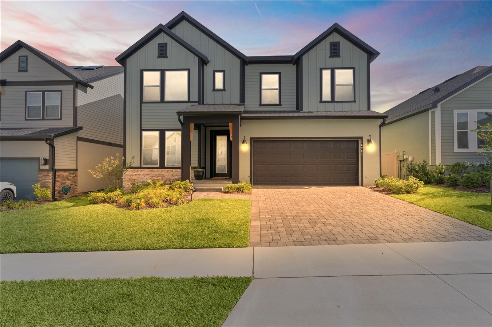 Listing photo 1 for 16983 Cedar Valley Cir