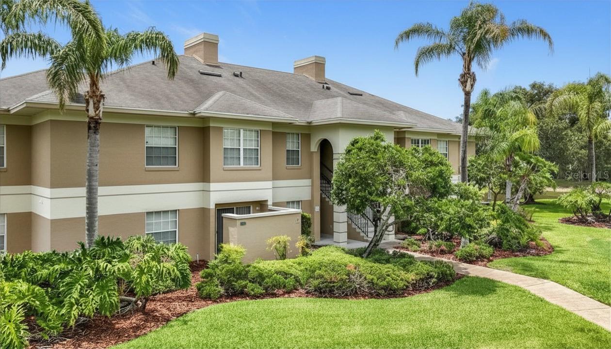 Listing photo 1 for 704 Eagle Pond Dr #704