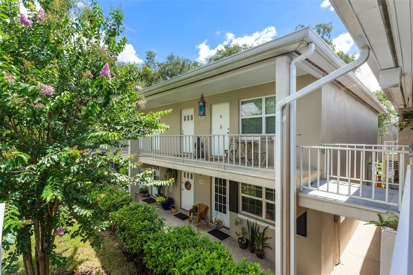 2500 LEE ROAD Unit 220