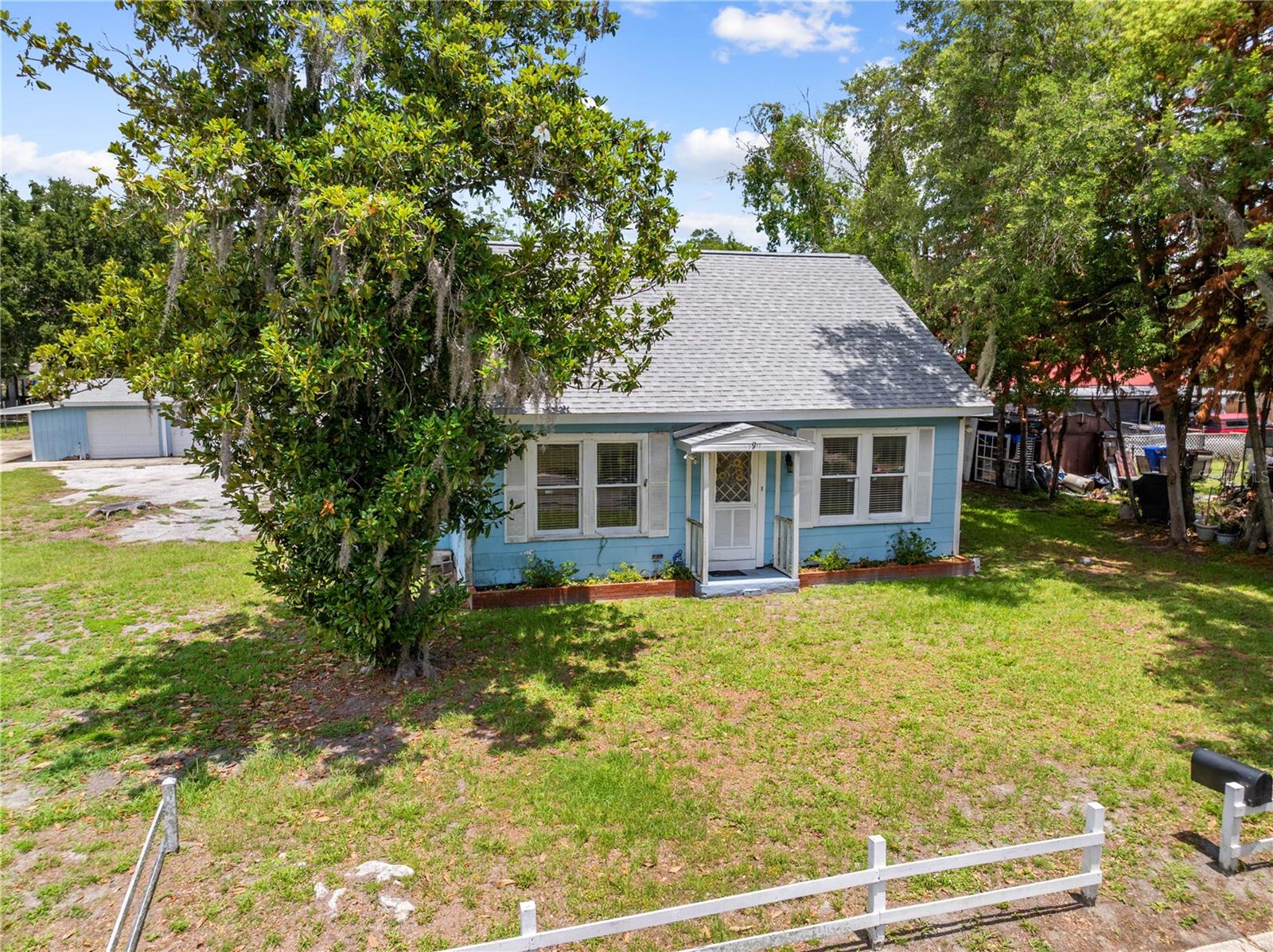 1911 VERONA STREET