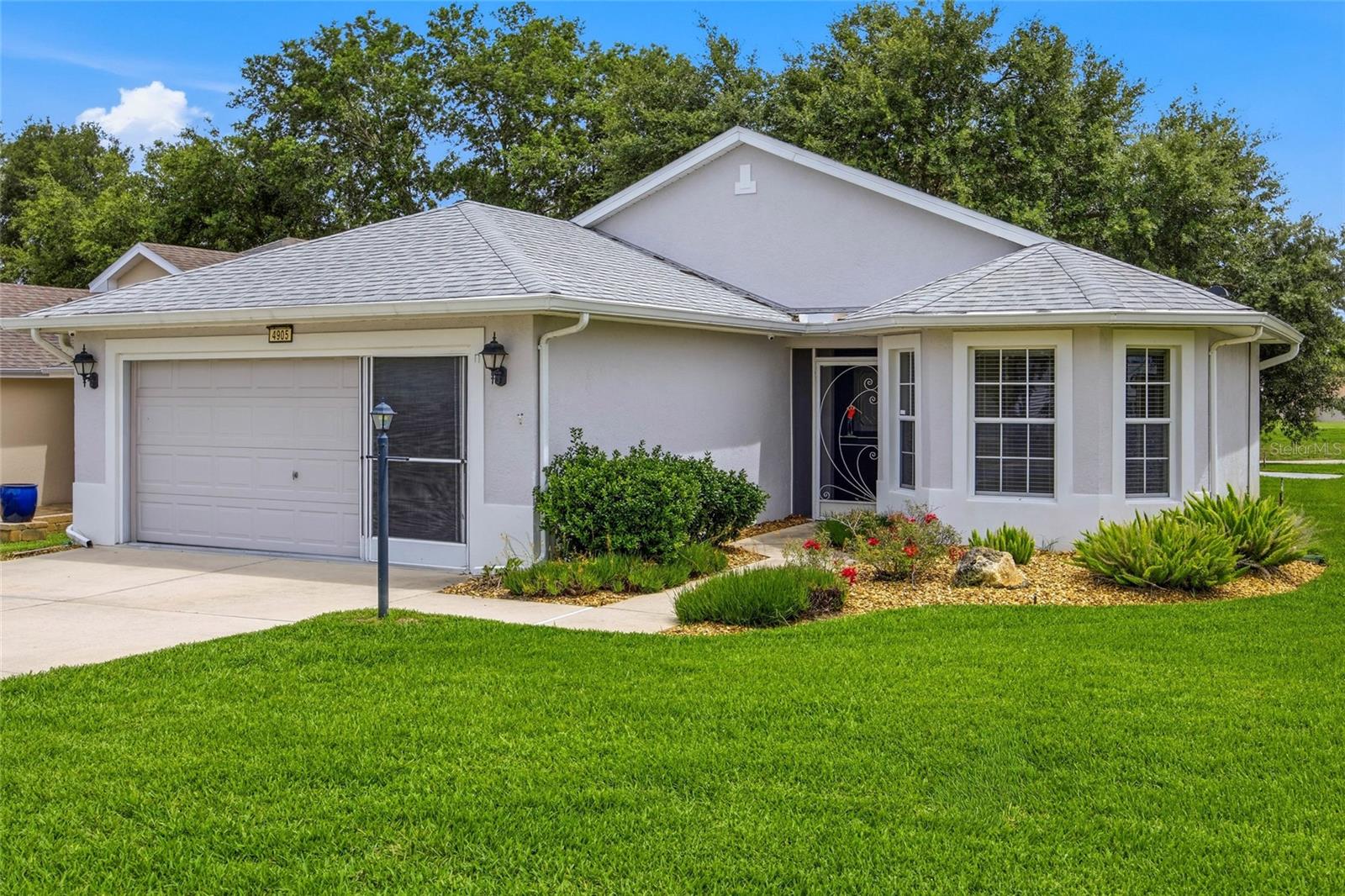 Listing photo 1 for 4905 Kelso St