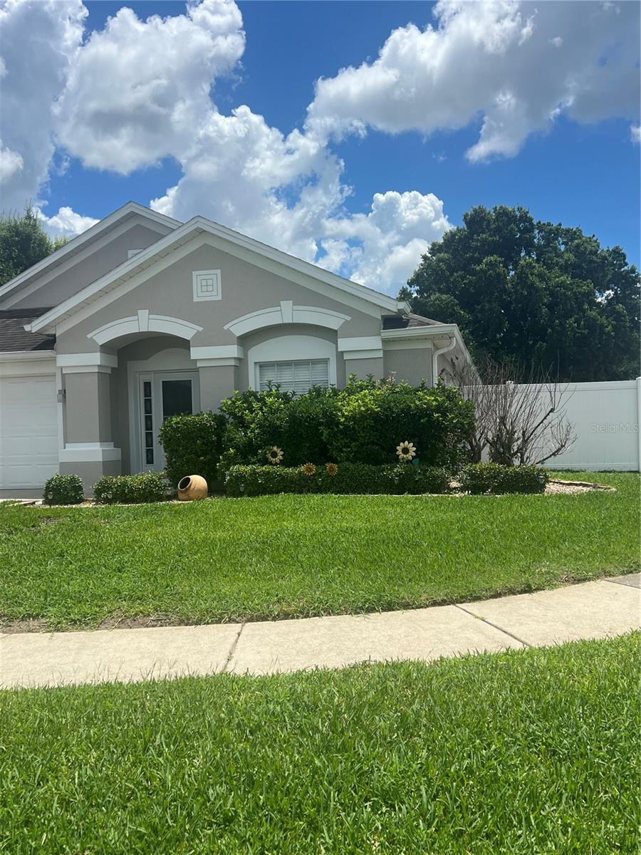 3244 HERONS POINT CIRCLE