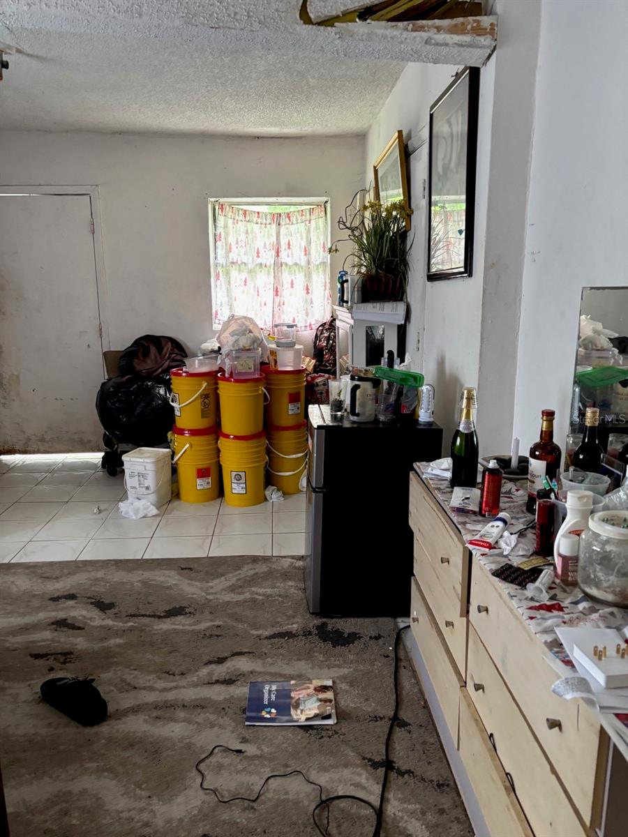 Photo 32