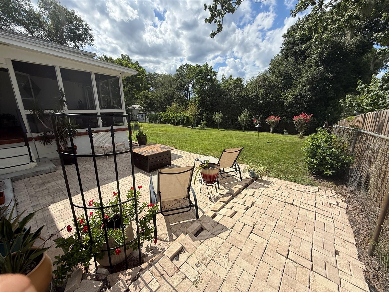 Photo 28