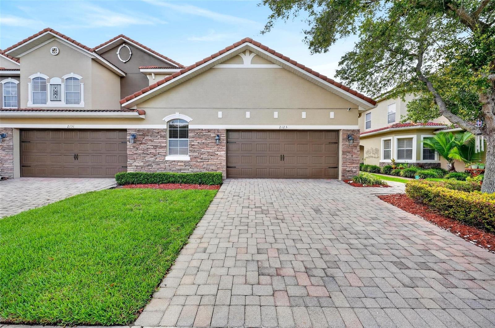 2125 VELVET LEAF DRIVE