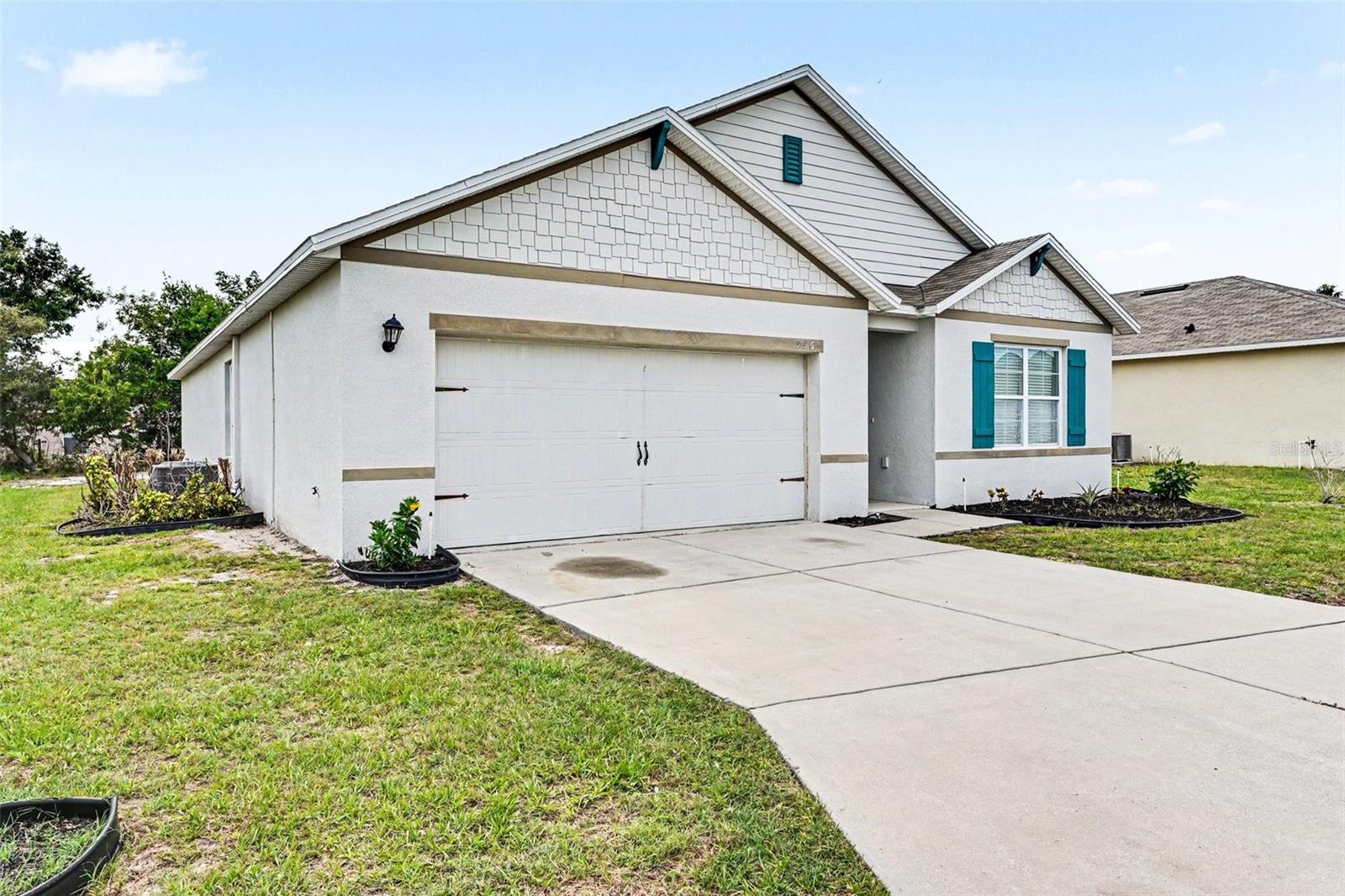 Listing photo 2 for 996 Summer Glen Dr