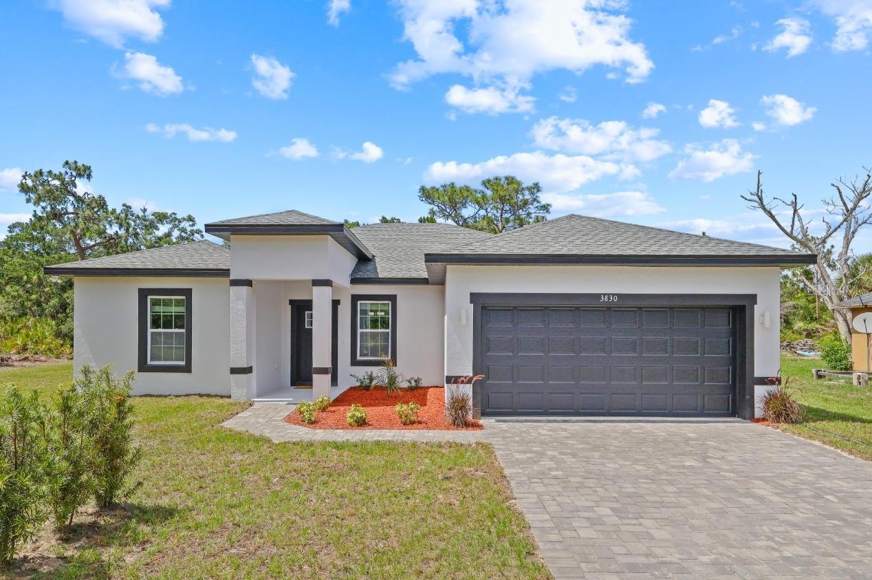 Listing photo 1 for 3830 Gardenia Dr