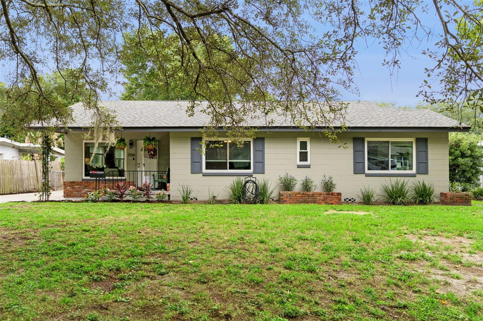 706 SPRINGVIEW DRIVE