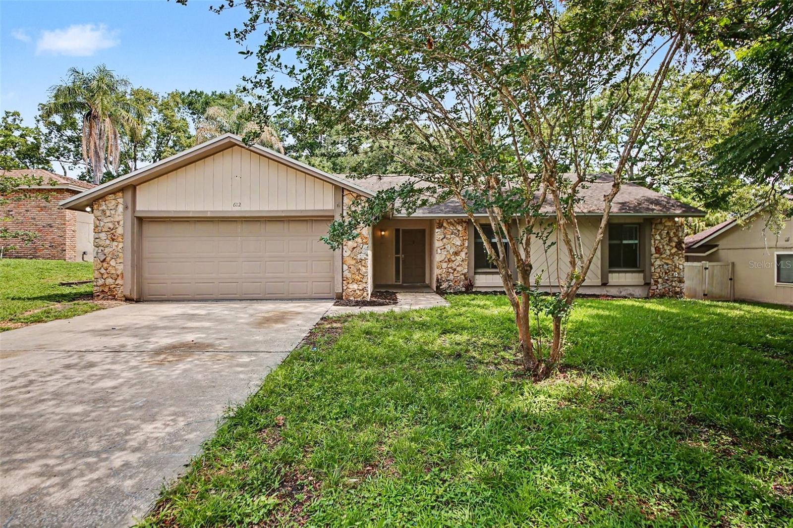 612 HEATHER BRITE CIRCLE