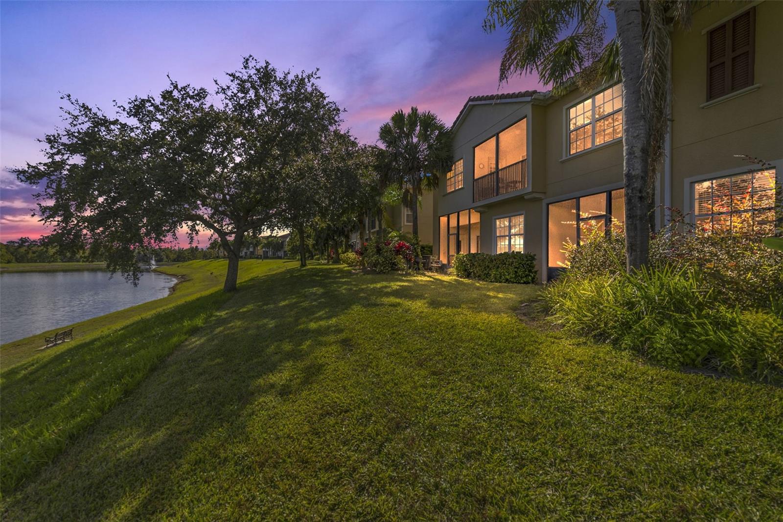 2827 OAKWATER DRIVE