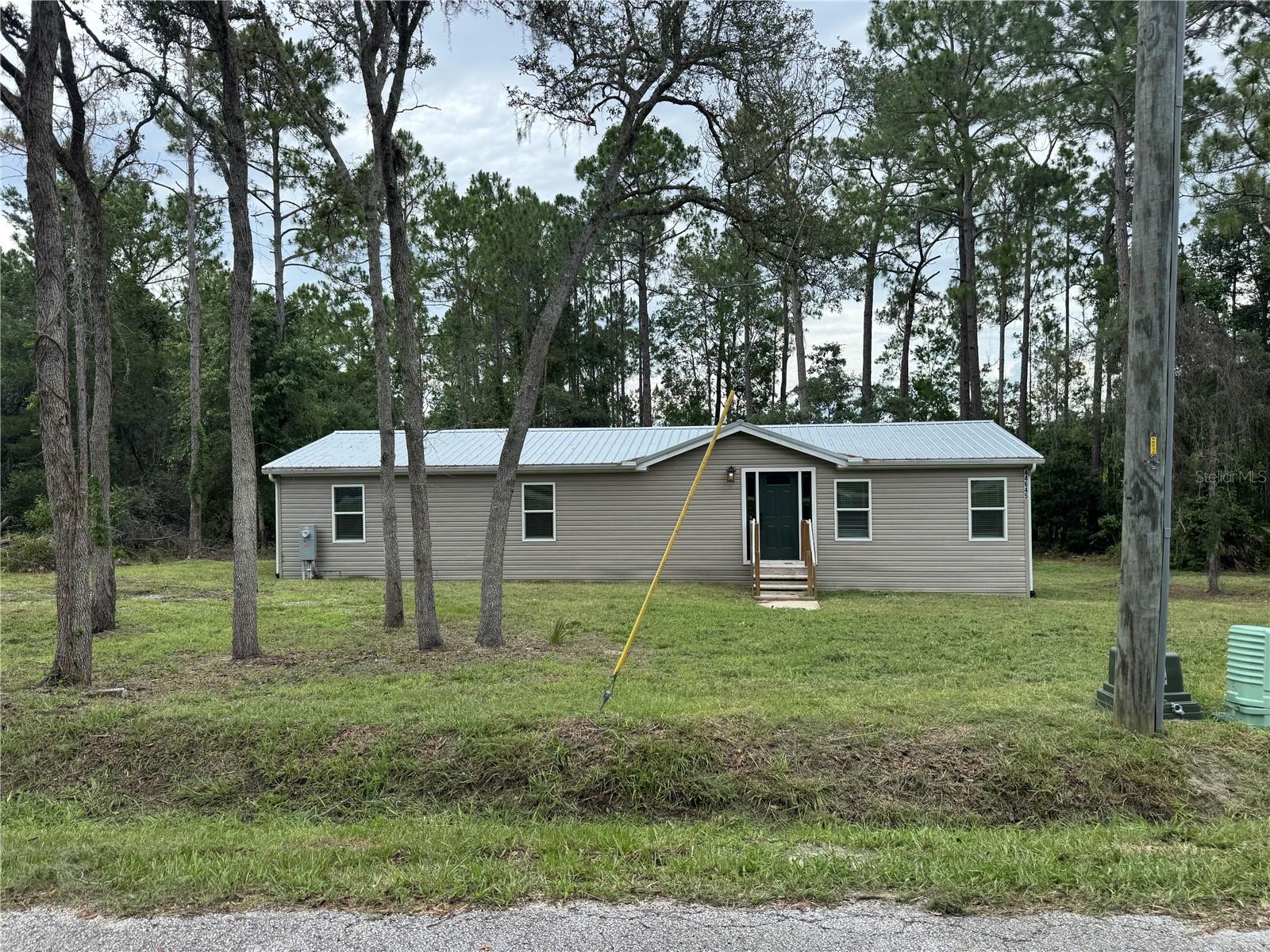 Listing photo 1 for 44645 Twilight Trl