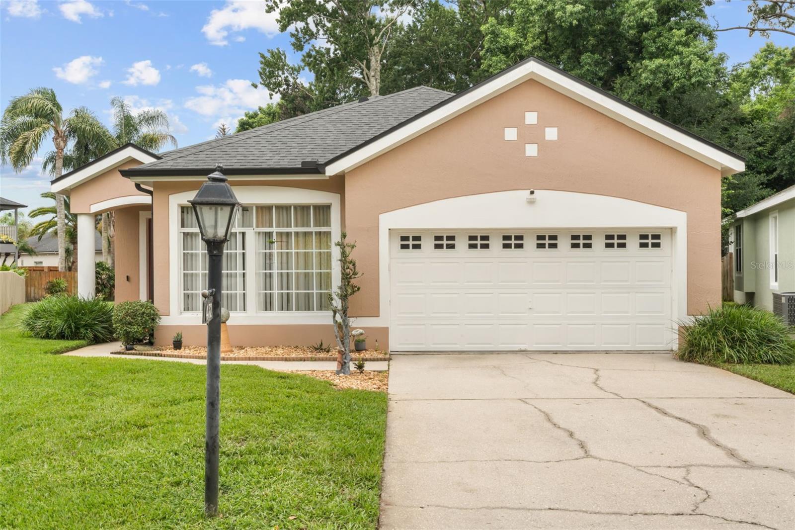 472 DEWARS COURT